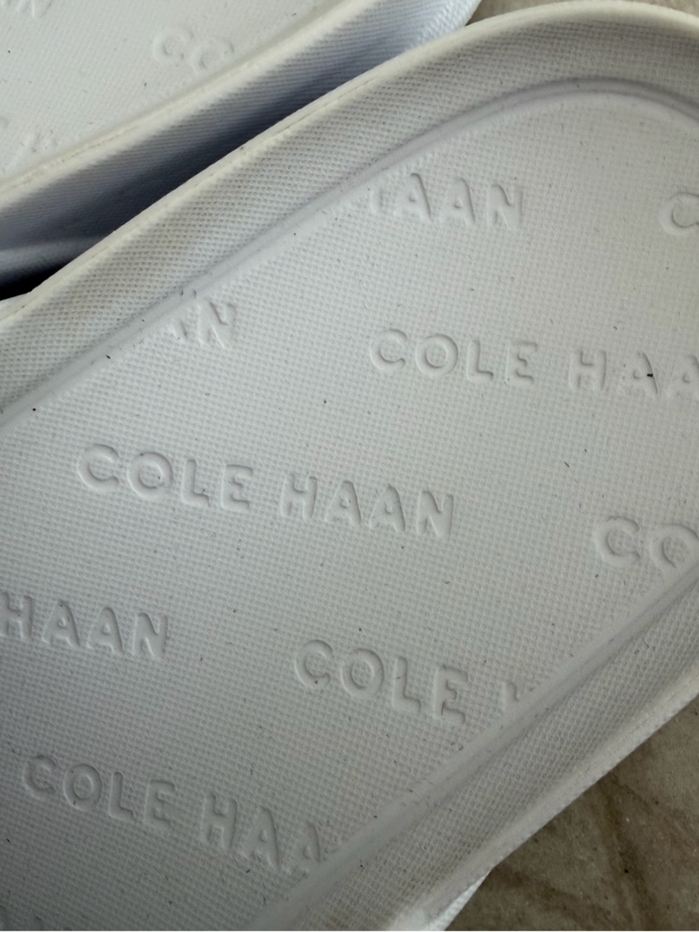 COLE HAAN Findra White Waterproof Rubber Crisscross Slide Sandals Size-9 - Picture 7 of 9